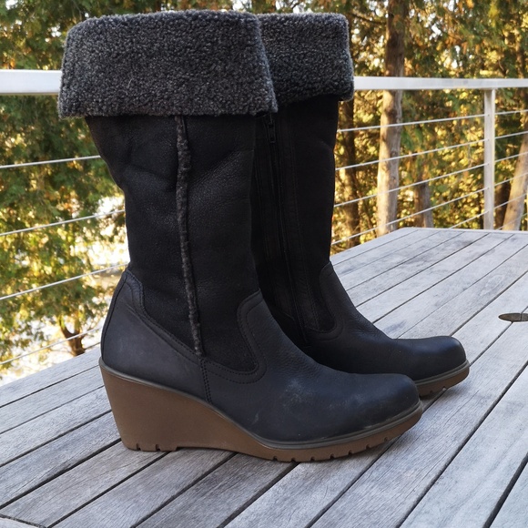Ecco wedge-heeled winter boots - Picture 1 of 13